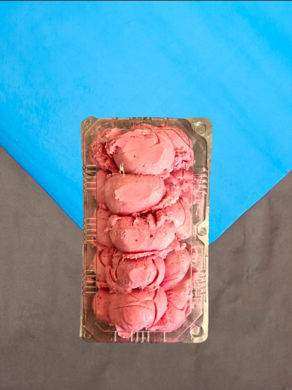 بستنی توت فرنگی